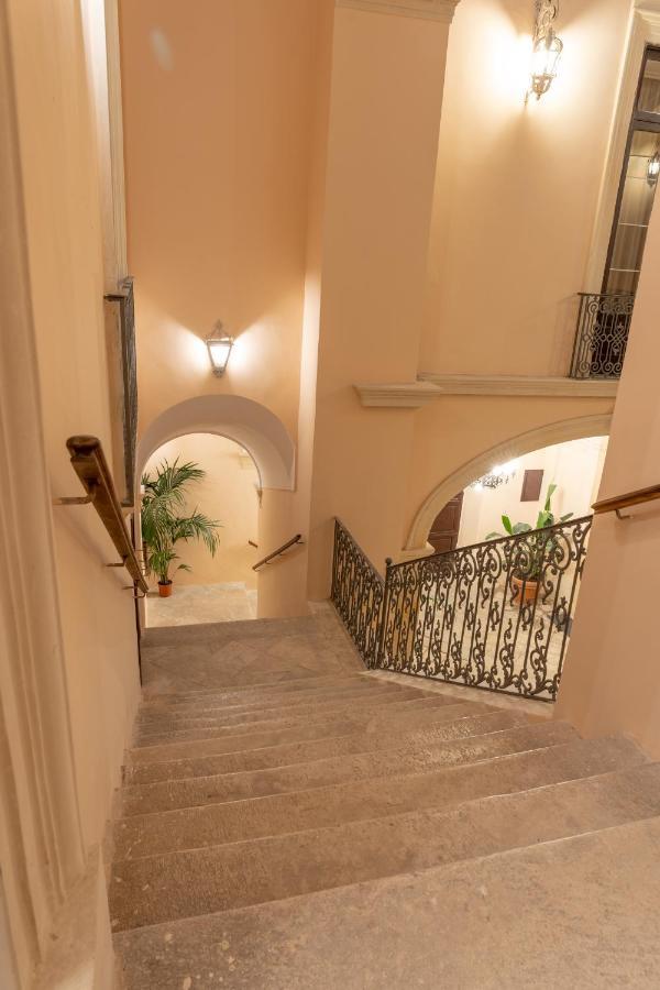 Hotel Il Cavaliere Al Borgo Antico Copertino Exterior foto