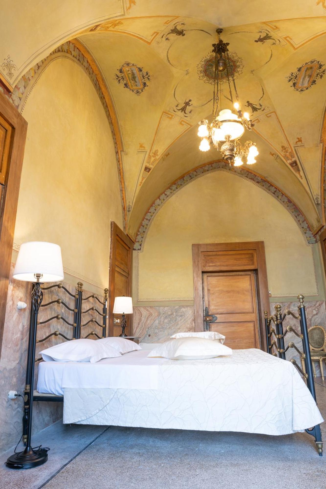 Hotel Il Cavaliere Al Borgo Antico Copertino Exterior foto